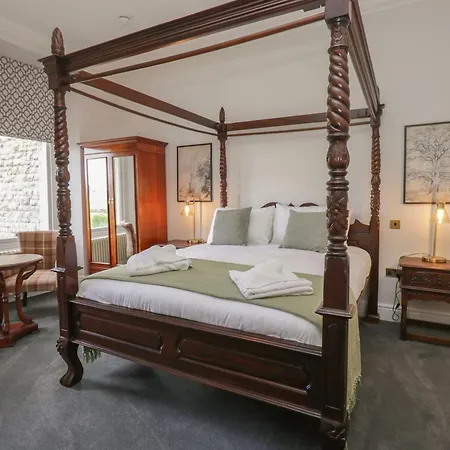 Brettargh Holt Mansion Sleeping 32 *